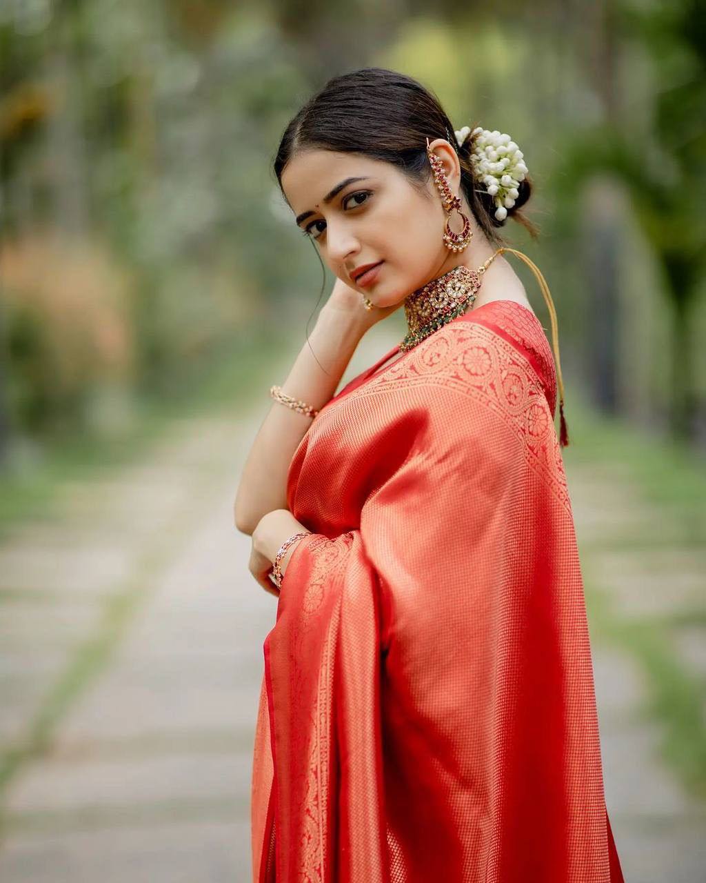Indian Traditional Beautiful young girl in saree posing outdoors 5052128  Stock Photo at Vecteezy